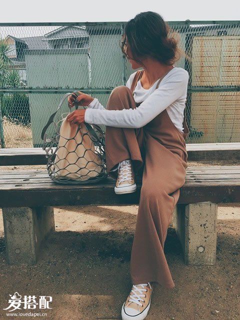 春季米色小清新穿搭，秒變氣質(zhì)鄰家女孩