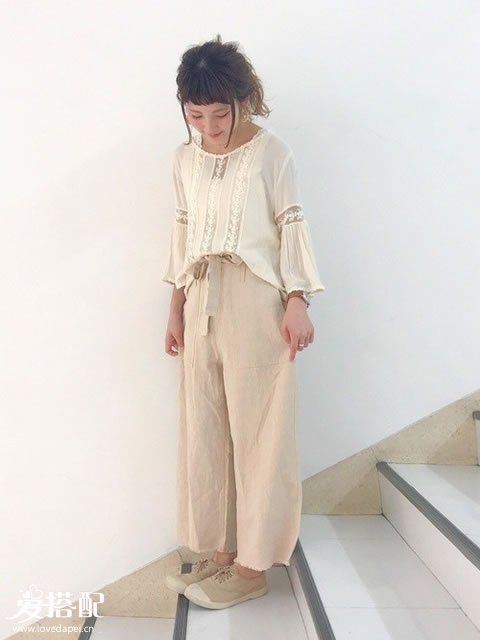 春季米色小清新穿搭，秒變氣質(zhì)鄰家女孩
