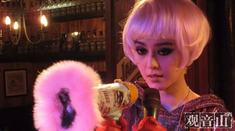 戛納紅毯｜成就范冰冰時尚地位的，可能不是禮服，而是假發(fā)…