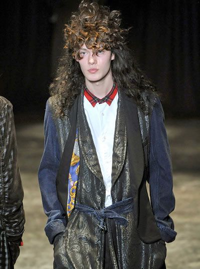 川久保玲2011Fall 頹廢的流浪詩(shī)人