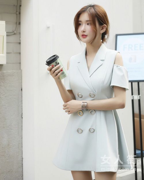西裝遇上柔美，干練小女人魅力搭配
