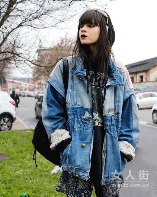 酷酷的連帽衛(wèi)衣:獻給深色控的你